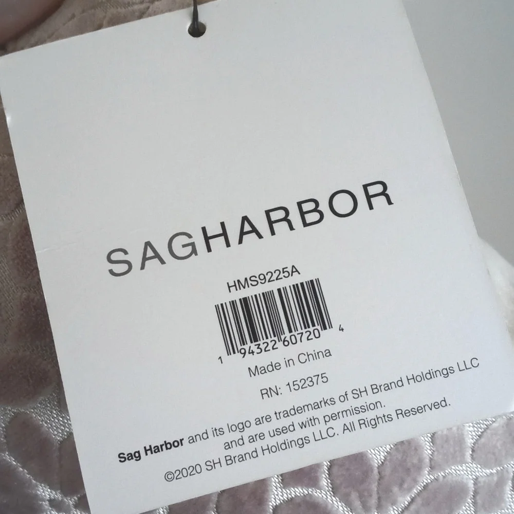 Sag Harbor Decorative Elegant Floral Velvet Genuine Duck Feather Pillow 14
